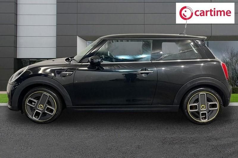 Used Mini Cooper SE Hatch 135 kW (184 HP) 2023 Black Hatchback