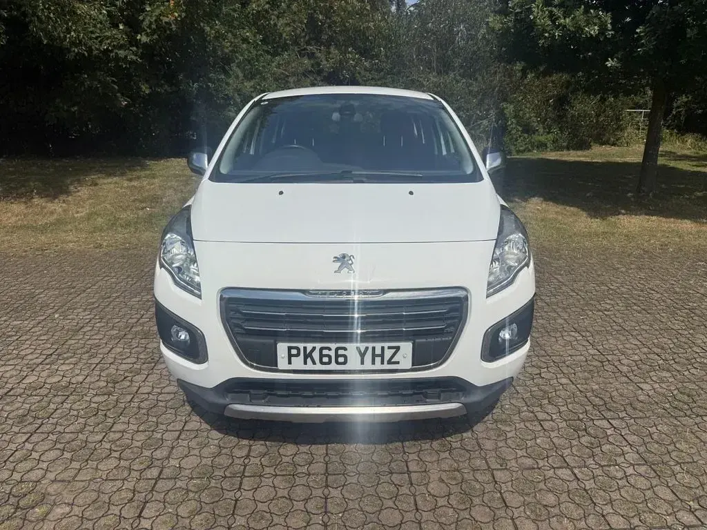 Used Peugeot 3008 Active 120 HP (88 kW) 2016 White SUV