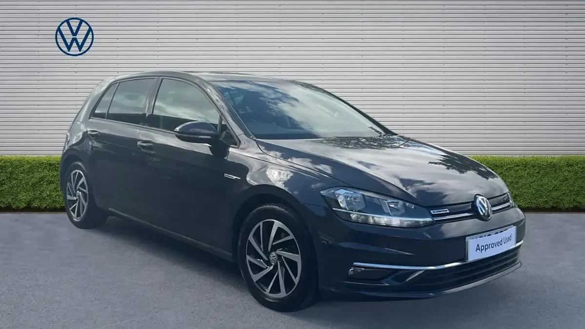 Used VW Golf VII Match 131 HP (96 kW) 2019 Hatchback