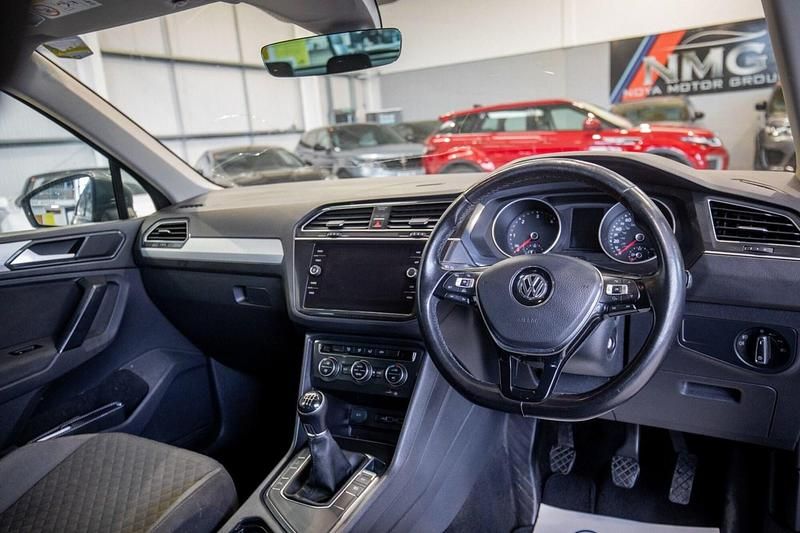 Used VW Tiguan SE 150 HP (110 kW) 2018 Grey SUV