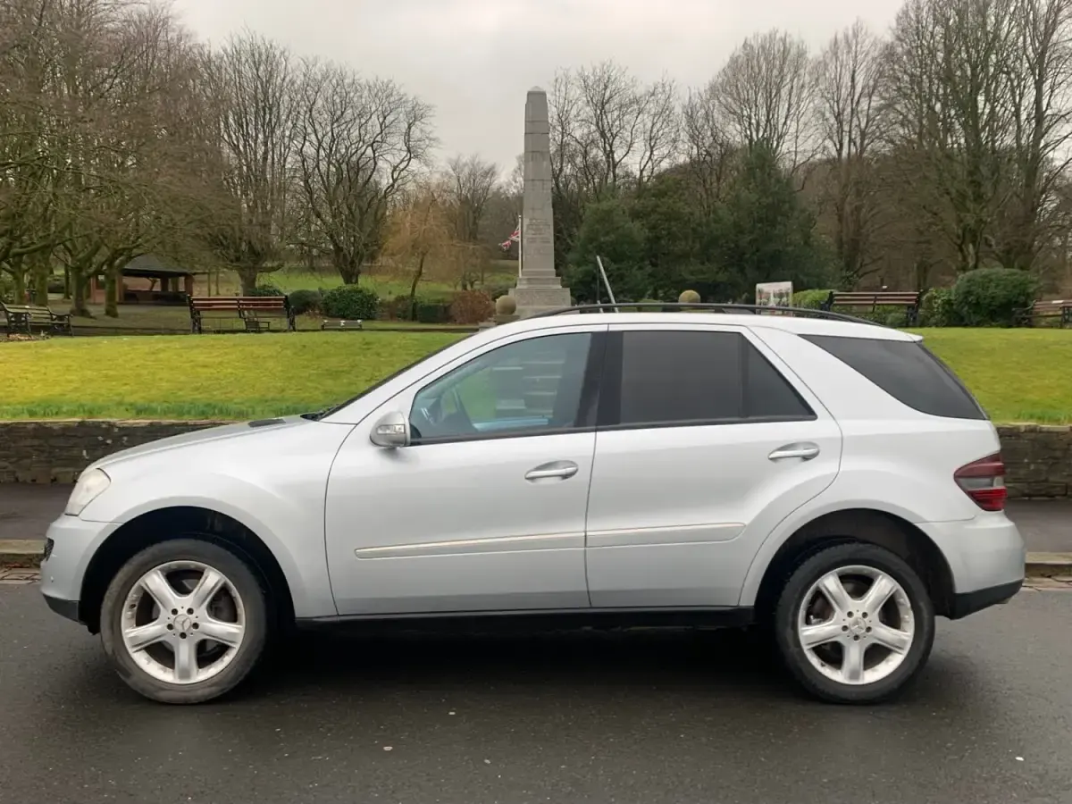 Usado Mercedes ML320 2008 Prateado SUV