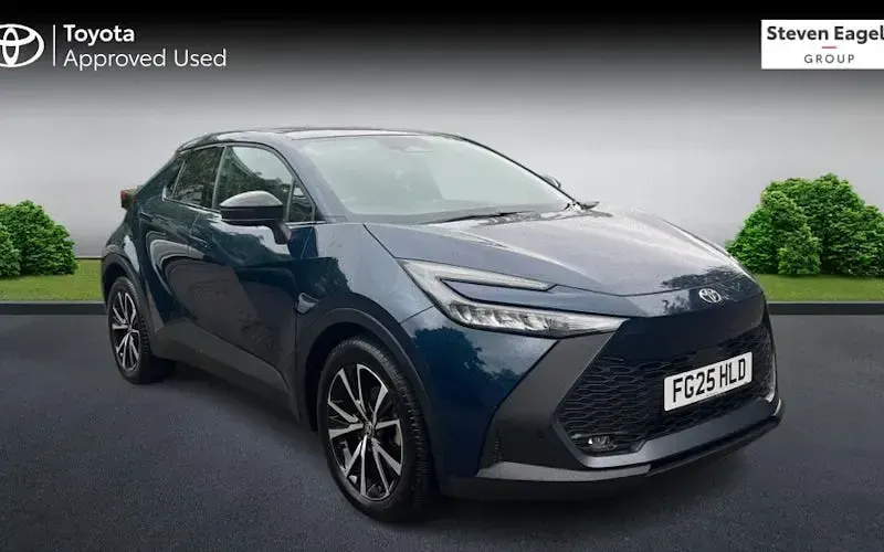 Used Toyota C-HR Design 140 HP (102 kW) 2026 SUV