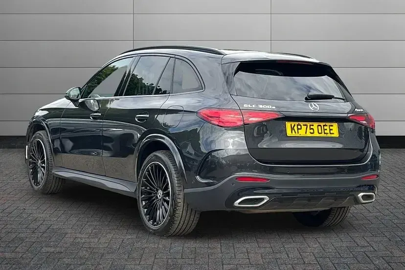 Used Mercedes GLC300 Urban 309 HP (227 kW) 2025 Grey SUV