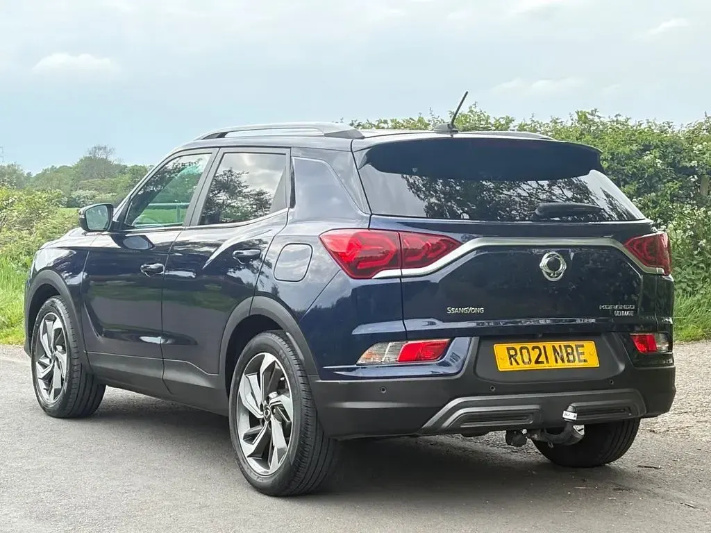 Used SsangYong Korando 163 HP (119 kW) 2021 Blue Estate