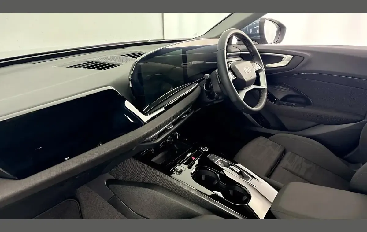 Used Audi A5 Advanced 295 HP (216 kW) 2025 Blue Sedan