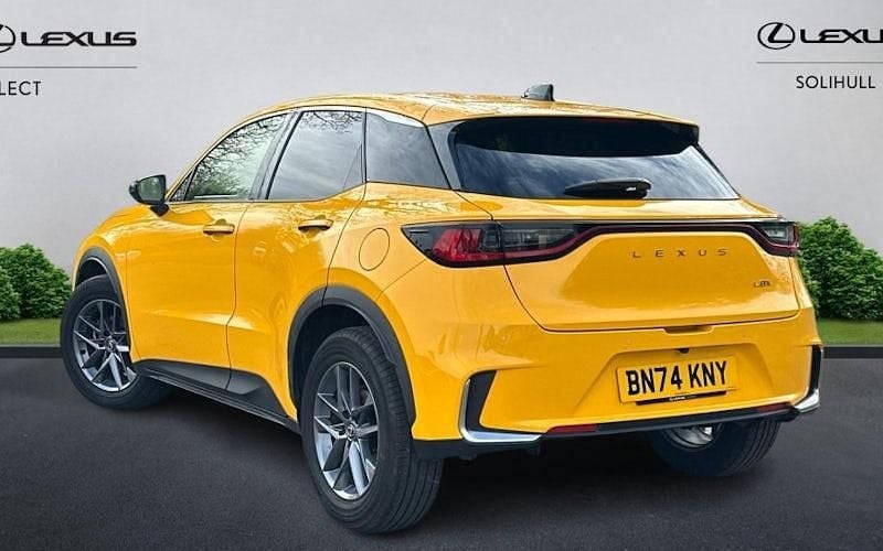 Used Lexus LBX 136 HP (100 kW) 2026 SUV