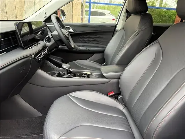 Used MG HS Trophy 2025 White SUV