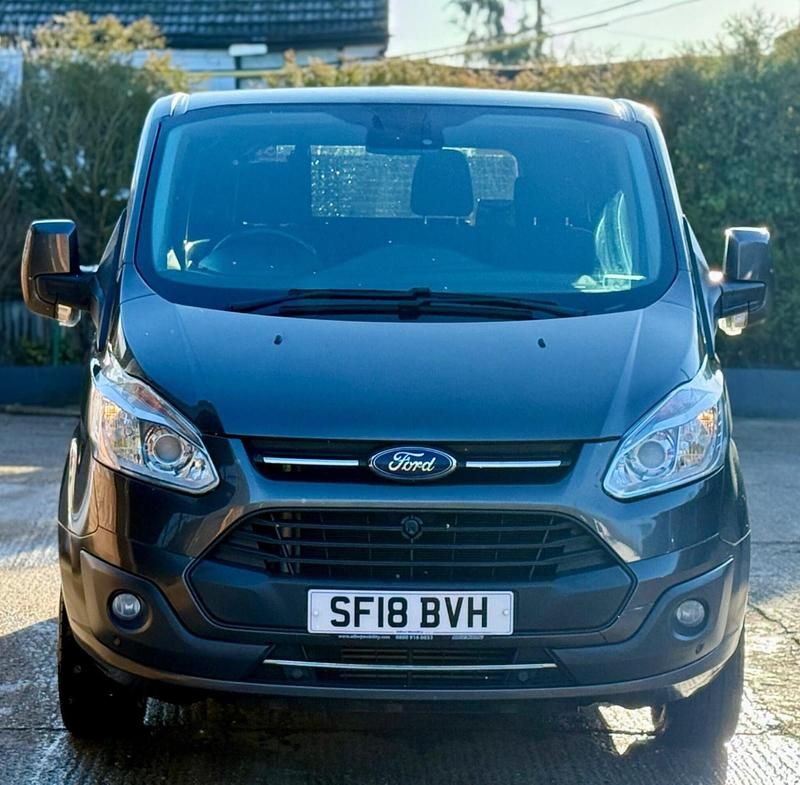 Used Ford Tourneo Custom Titanium 2018 Grey Van