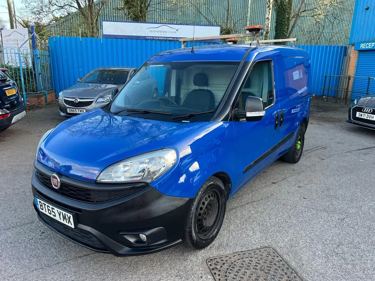 Used Fiat Doblò 2016 Blue MPV