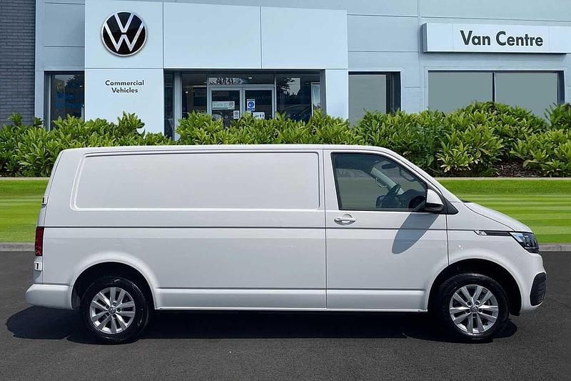 Used VW Transporter Highline 148 HP (108 kW) 2024 White Van