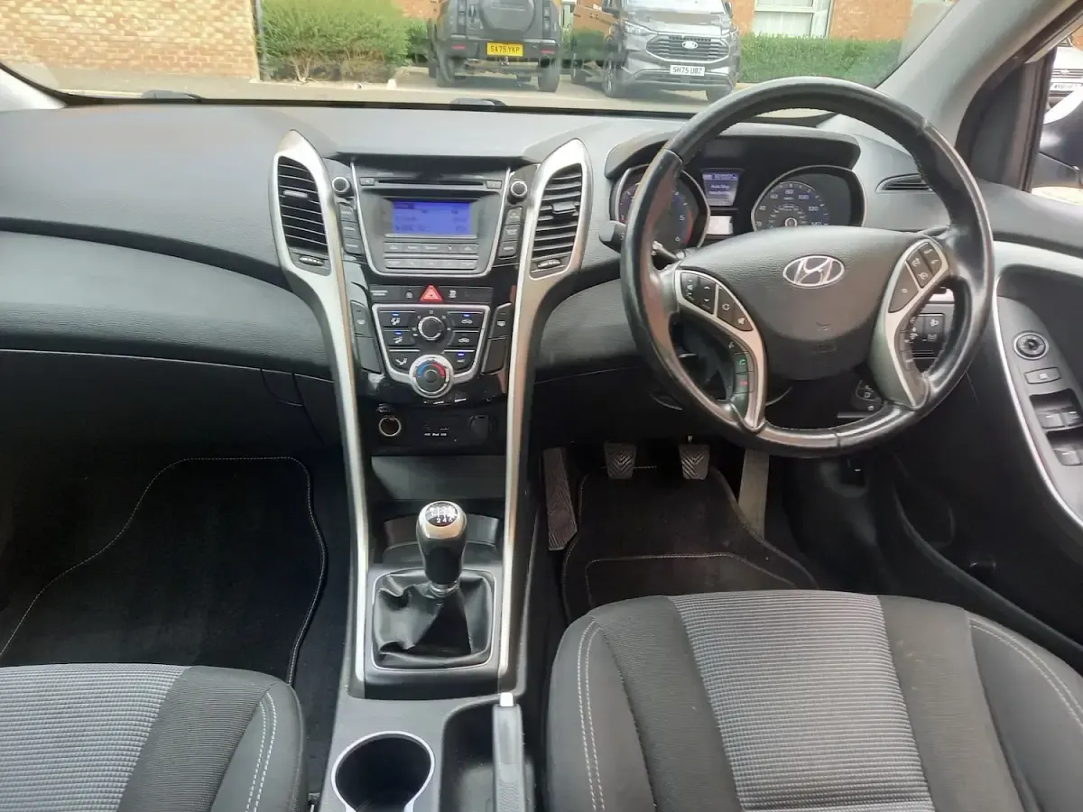 Used Hyundai i30 Active 2013 White Estate