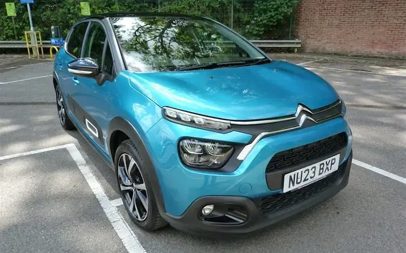 Used Citroën C3 PureTech 110 HP (80 kW) 2023 Blue Hatchback
