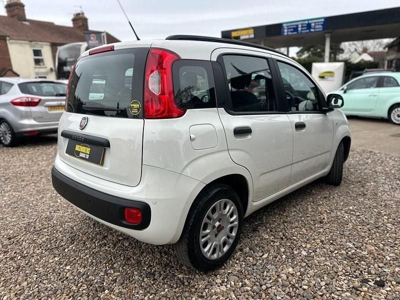 Usado Fiat Panda Easy 69 HP (50 kW) 2020 Branco Citadino