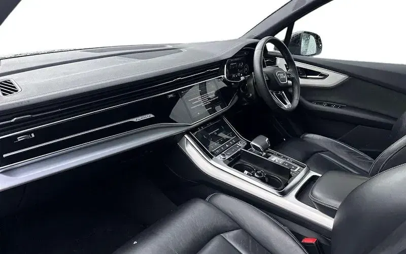 Used Audi Q7 S-Line 286 HP (210 kW) 2023 Black SUV