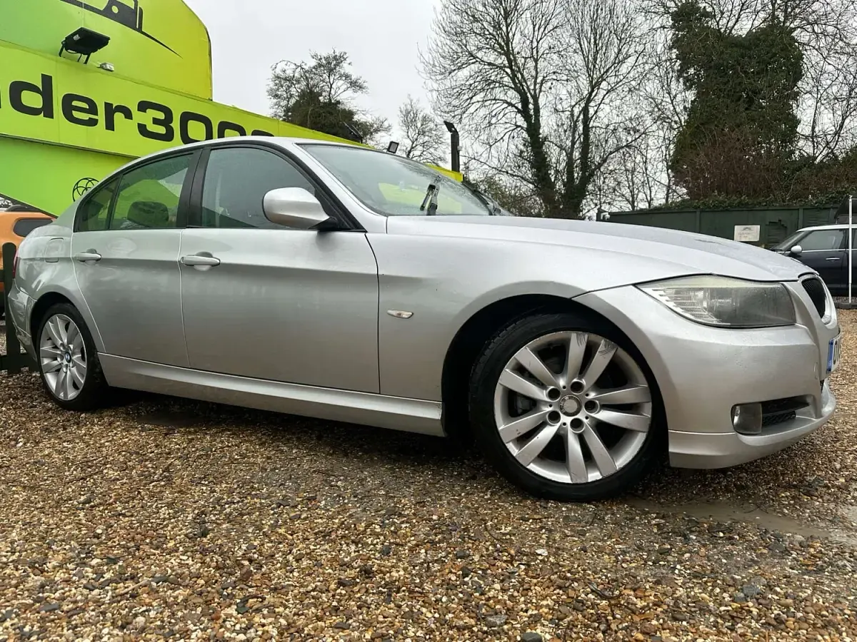 Used BMW 318 Comfort Edition 2009 Silver Sedan
