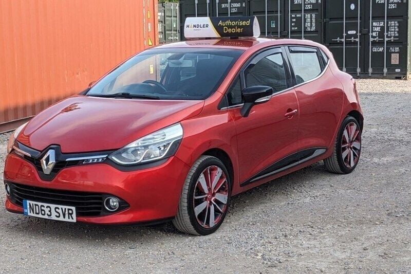 Red Used 2013 Renault Clio IV Dynamique Hatchback | £3,190 (Fair price) - Image 1/1