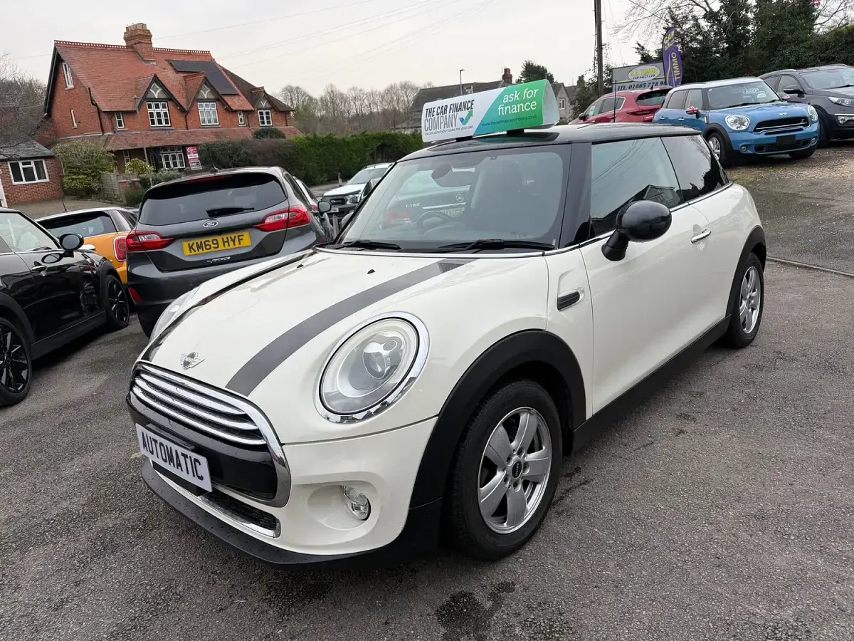 Used Mini Cooper Hatch 136 HP (100 kW) 2015 Silver Hatchback