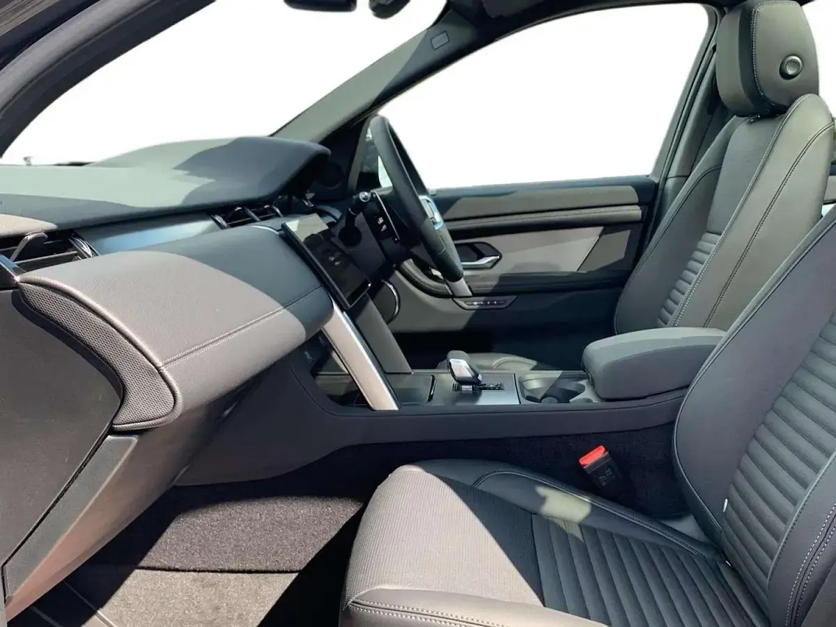 Used Land Rover Discovery Sport SE Dynamic 2025 Grey SUV