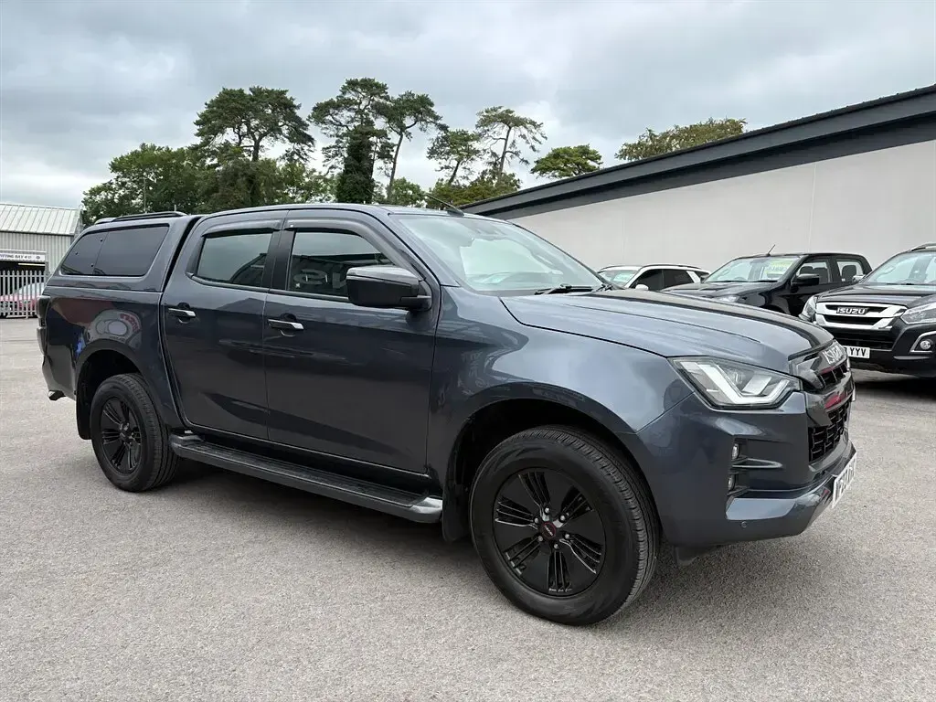 Used Isuzu D-Max 2023 Grey Pickup