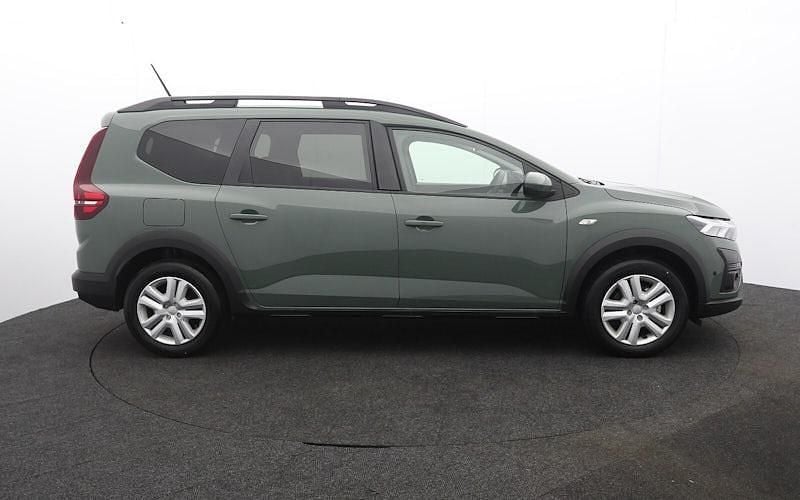 Used Dacia Jogger Expression 141 HP (103 kW) 2025 MPV