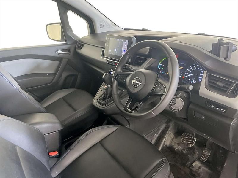 Used Nissan Townstar Tekna 89 kW (122 HP) 2023 White Van