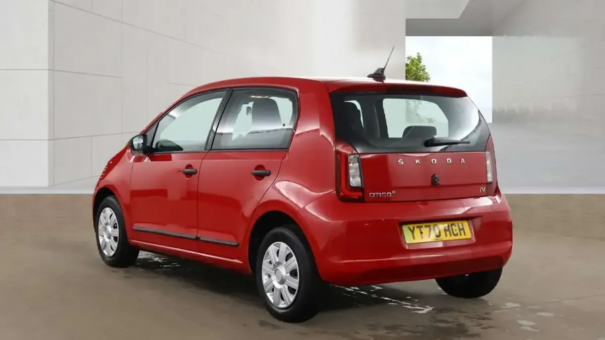Used Skoda Citigo-e IV SE 61 kW (83 HP) 2020 Red Hatchback