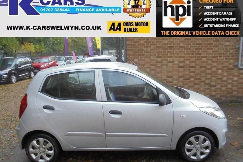 Silver Used 2013 Hyundai i10 Classic Hatchback | £3,495 (Fair price) - Image 1/1