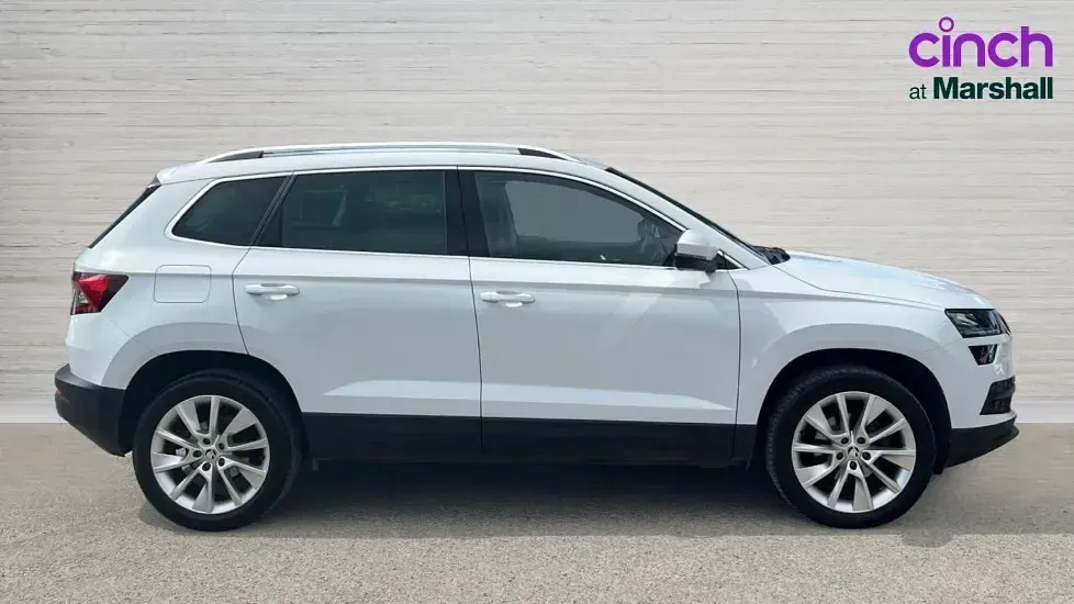Used Skoda Karoq SE L 150 HP (110 kW) 2022 White SUV