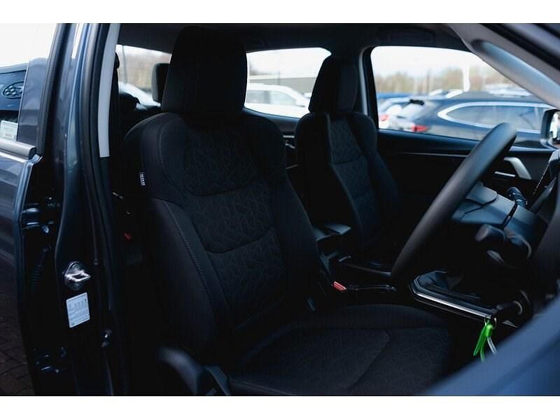 New Isuzu D-Max 2025 Obsidian grey mica Pickup