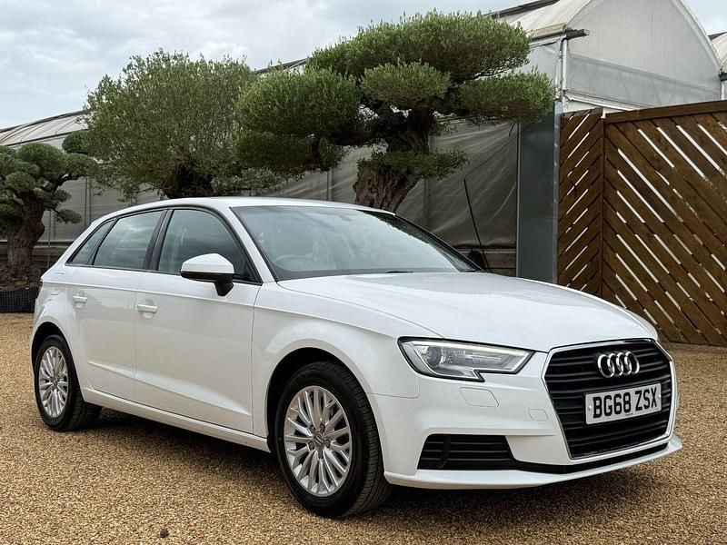 Used Audi A3 Business 2018 White Hatchback