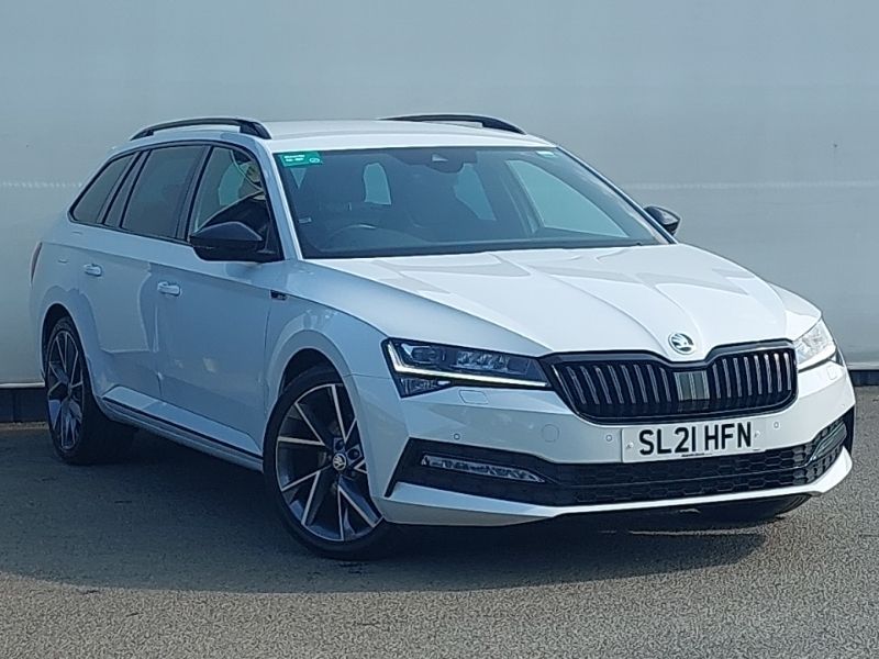 White Used 2021 Skoda Superb SportlinePlus Estate | £20,298 (Fair price) - Image 1/4