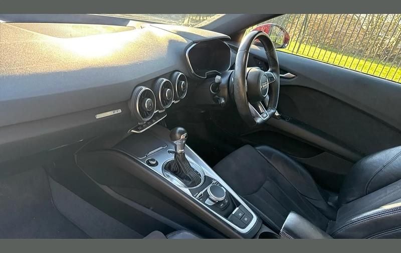 Used Audi TT S-Line 180 HP (132 kW) 2018 Red  Coupe