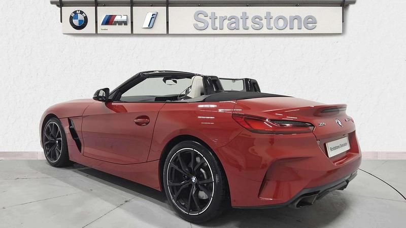 Used BMW Z4 M Sport 335 HP (246 kW) 2024 Red Cabriolet