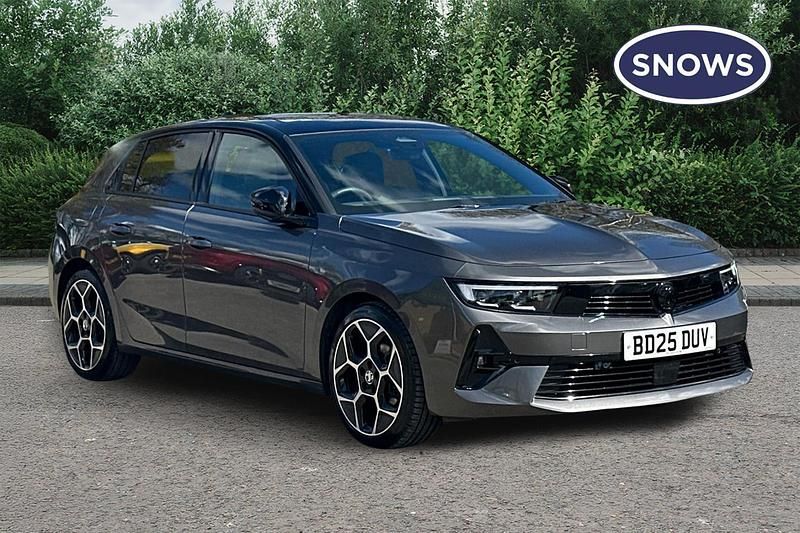 Used Vauxhall Astra Ultimate 130 HP (95 kW) 2025 Grey Hatchback
