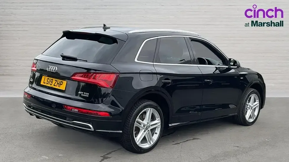 Used Audi Q5 S-Line 190 HP (139 kW) 2019 Black SUV