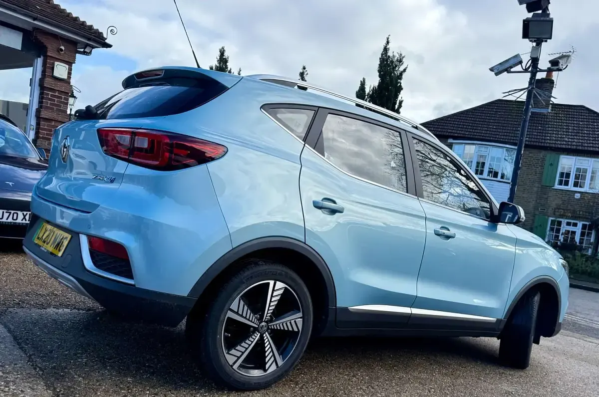 Used MG ZS Exclusive 105 kW (143 HP) 2020 Blue SUV