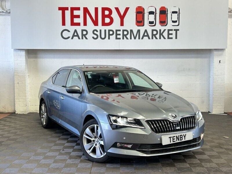 Grey Used 2017 Skoda Superb SE L Executive Hatchback | £12,796 (Good price) - Image 1/4