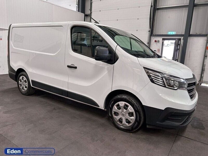 White Used 2022 Renault Trafic Business Van | £13,490 (Super price) - Image 1/4