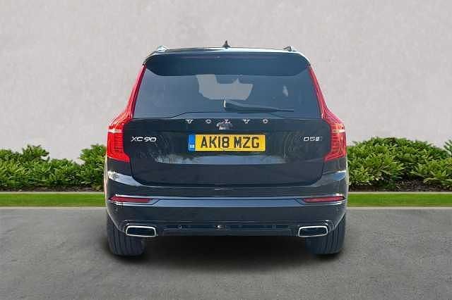 Used Volvo XC90 R-Design 235 HP (172 kW) 2018 SUV