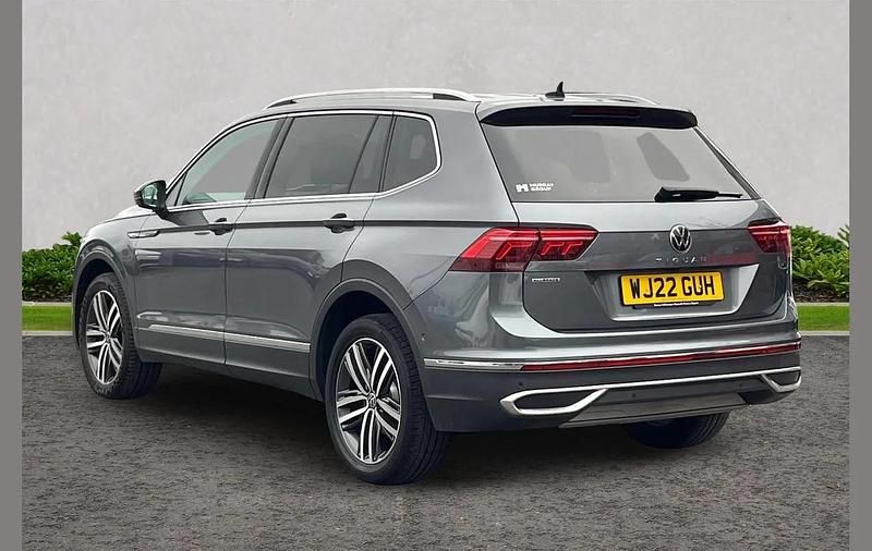 Used VW Tiguan Allspace Elegance 150 HP (110 kW) 2022 Grey SUV