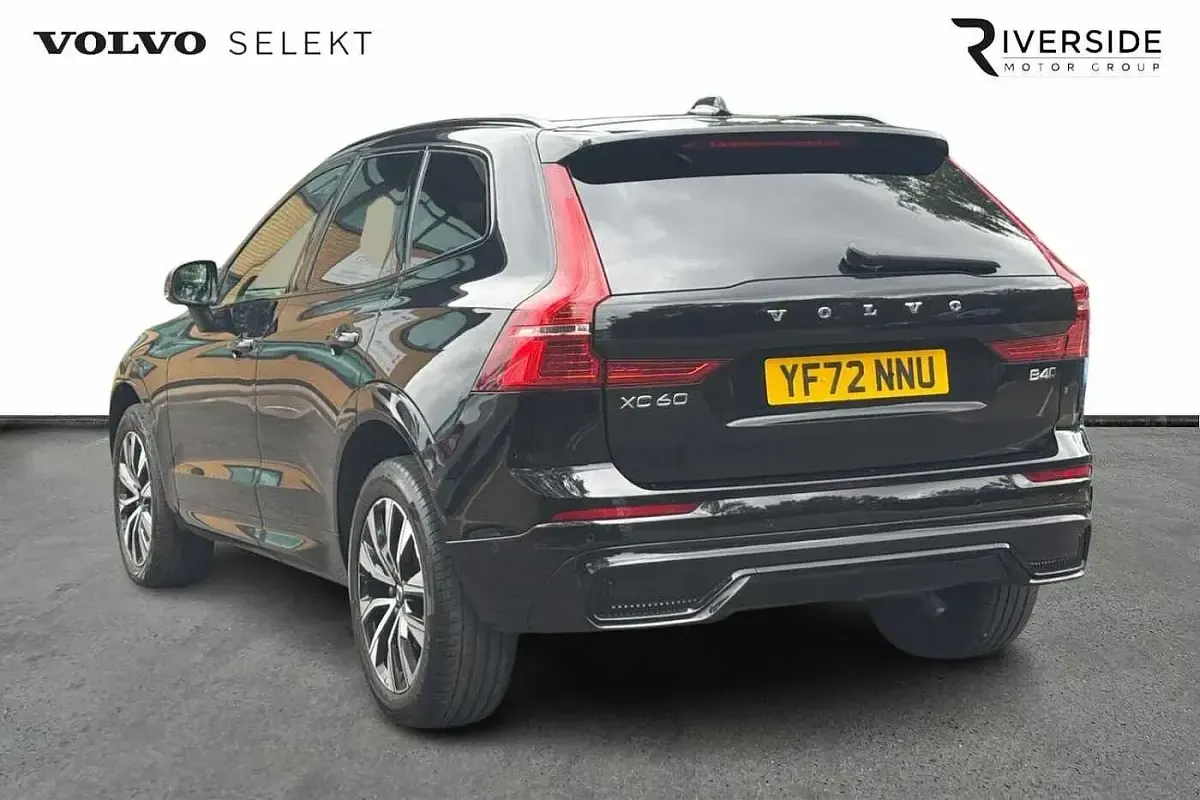 Used Volvo XC60 Plus 194 HP (142 kW) 2022 Black SUV