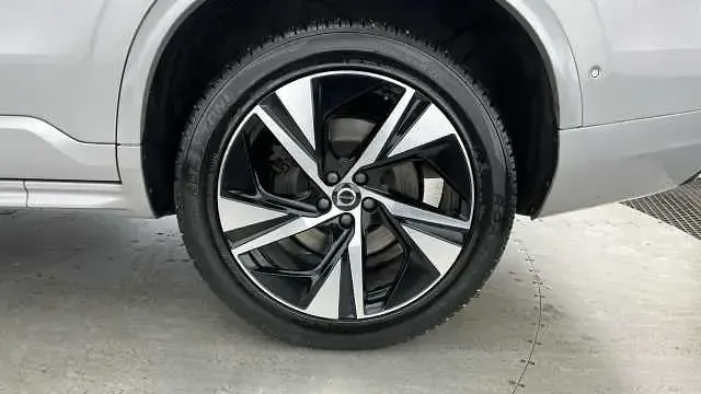 Used Volvo XC90 Plus 250 HP (183 kW) 2023 SUV