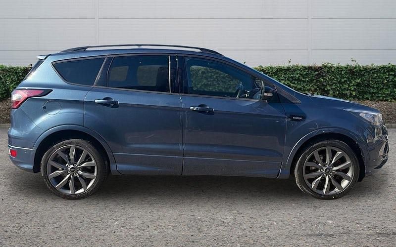 Second-hand Ford Kuga ST-Line 150 CP (110 kW) 2019 Albastru SUV