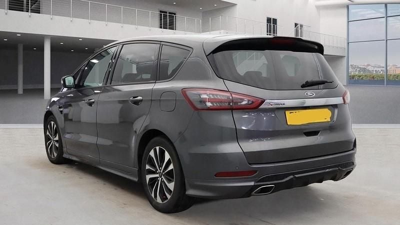 Used Ford S-MAX ST-Line 190 HP (139 kW) 2019 Magnetic grey MPV