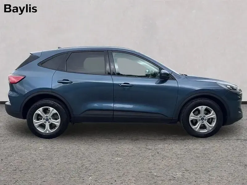 Second-hand Ford Kuga Zetec 120 CP (88 kW) 2022 Albastru SUV