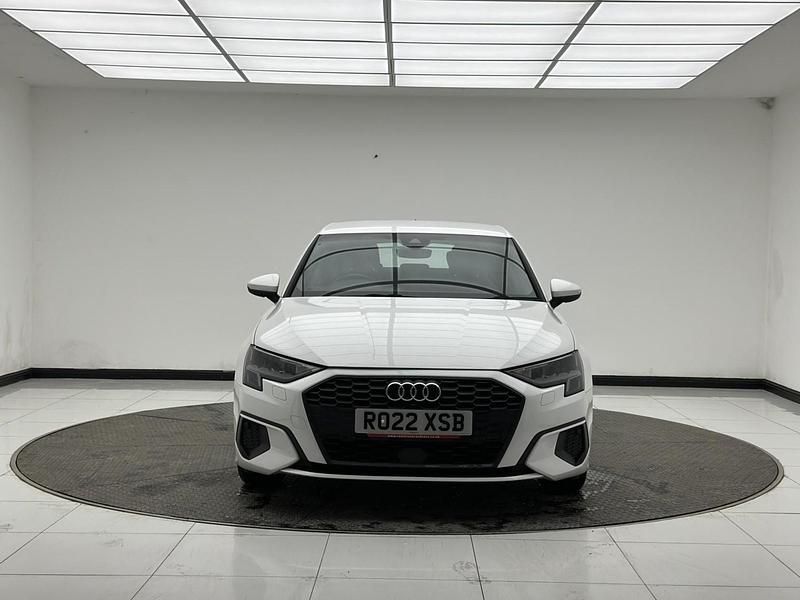 Used Audi A3 Sportback Design 110 HP (80 kW) 2022 White Hatchback