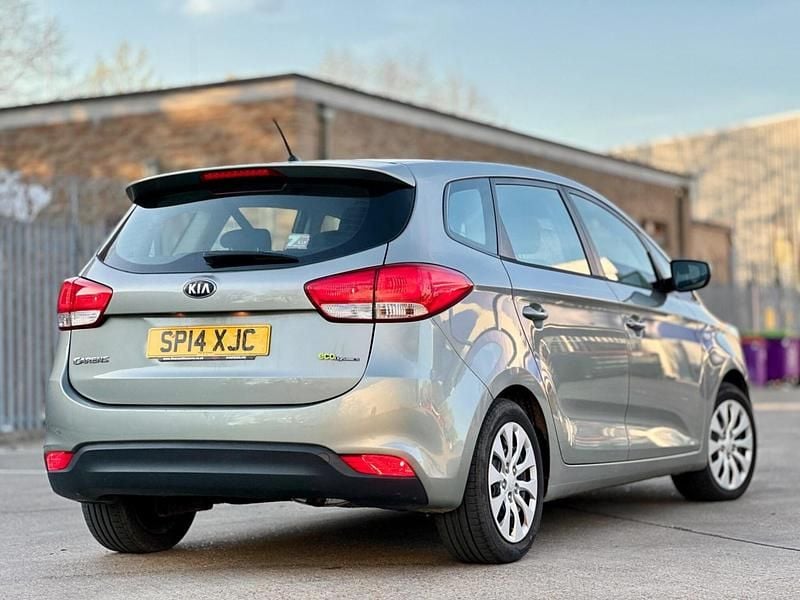 Used Kia Carens 135 HP (99 kW) 2014 Silver MPV
