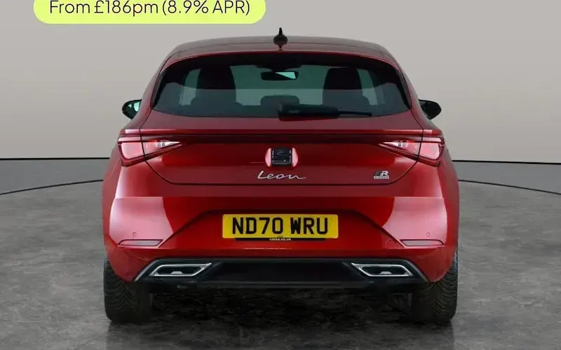 Begagnad Seat Leon FR 204 HK (150 kW) 2023 Halvkombi