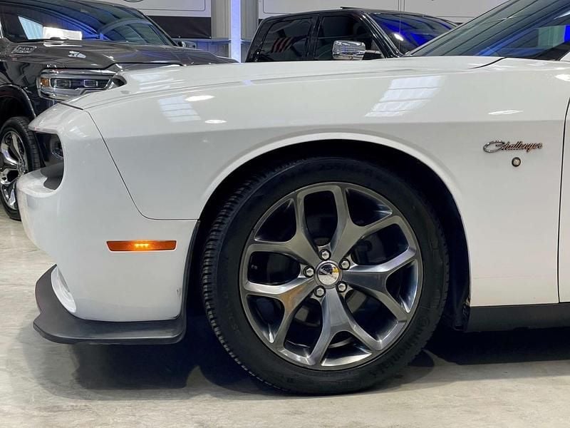 Used Dodge Challenger 2024 White Coupe