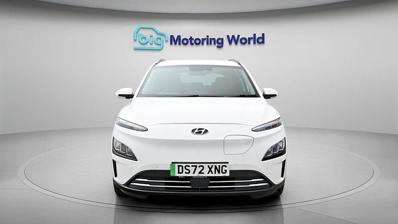 Used Hyundai Kona Premium 150 kW (204 HP) 2022 White SUV